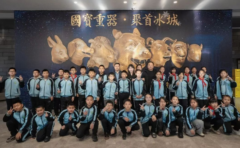 PG电子APP公益联合保利文化传播共启三精蓝瓶&ldquo;幸福1+1&rdquo;儿童守护计划